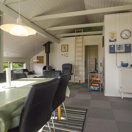 Holiday home Beautiful In With Kitchen *